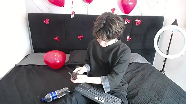 CollinStone online show from February 16, 8:00 pm