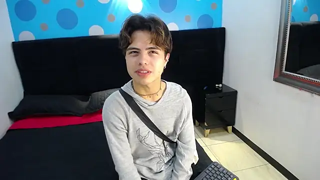 CollinStone online show from March 10, 8:45 pm