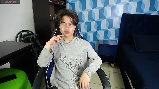 CollinStone online show from January 10, 8:04 pm