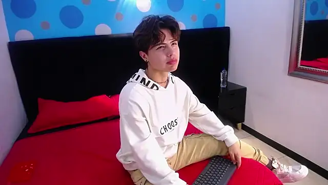 CollinStone online show from March 2, 8:25 pm