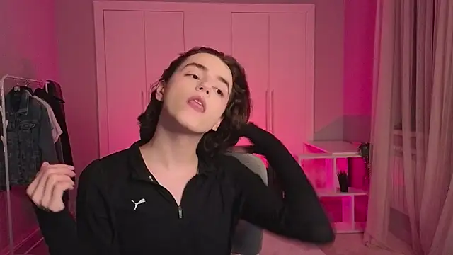 b0y fantasy online show from February 27, 4:53 pm