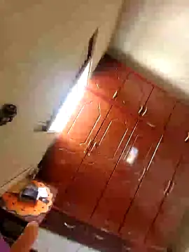 Snapshot of manterei2 chatting on February 11, 4:02 pm manterei2 online show from February 11, 4:02 pm