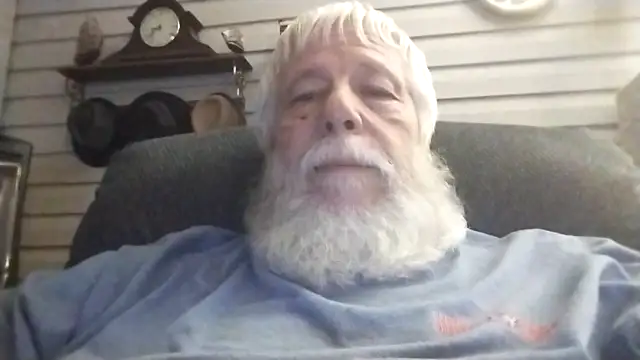 Buzzintx online show from May 1, 2:37 am