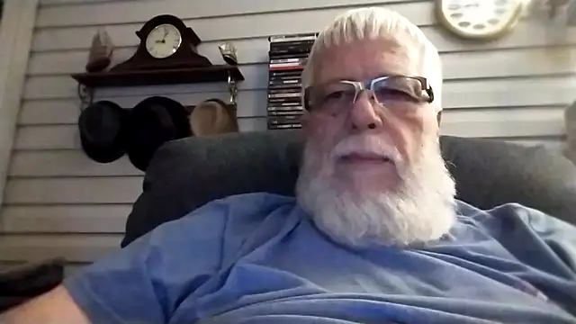 Buzzintx online show from December 19, 3:03 am