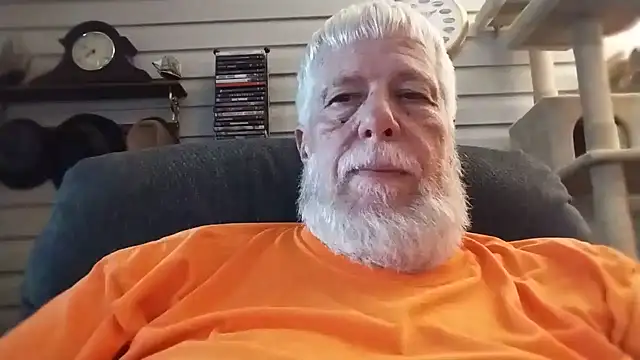 Buzzintx online show from May 24, 12:49 am
