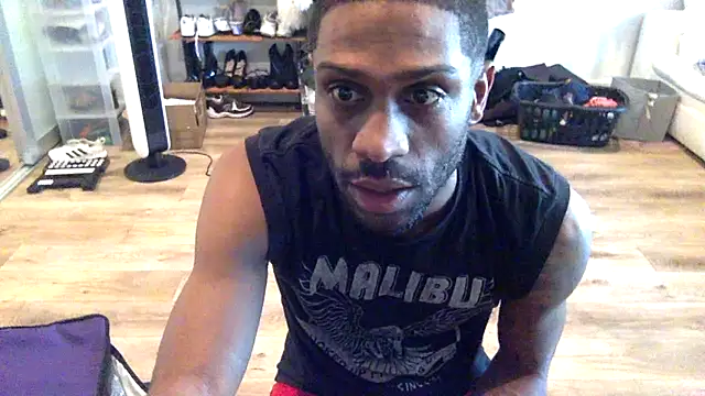 mileshighclub420 online show from February 11, 10:39 pm