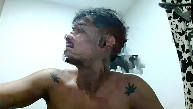 Snapshot of lonelydick2002 chatting on October 26, 2:57 am lonelydick2002 online show from October 26, 2:57 am