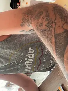 xtrppyx online show from October 27, 9:00 am