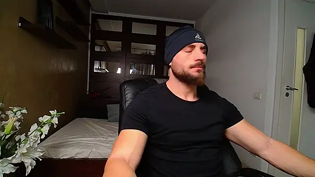 AdamJamesonn online show from February 21, 6:07 am