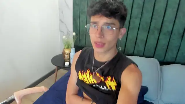 tim  fox online show from February 5, 7:53 pm