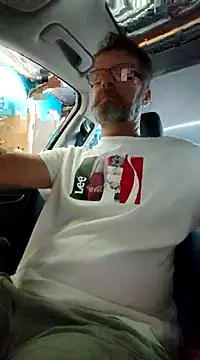 Snapshot of itsmeyes69 chatting on February 23, 8:31 pm itsmeyes69 online show from February 23, 8:31 pm