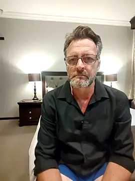 Snapshot of itsmeyes69 chatting on February 22, 11:32 pm itsmeyes69 online show from February 22, 11:32 pm