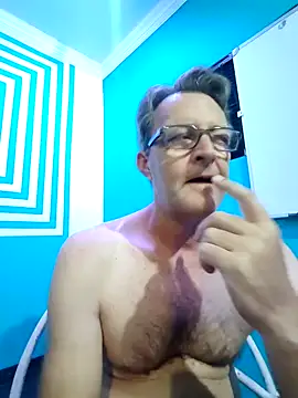 Snapshot of itsmeyes69 chatting on January 18, 9:13 pm itsmeyes69 online show from January 18, 9:13 pm