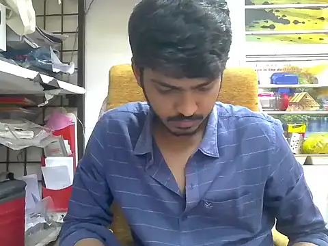 cute modell online show from November 10, 11:59 am