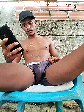 Snapshot of Black_Manba chatting on September 22, 7:13 pm Black Manba online show from September 22, 7:13 pm