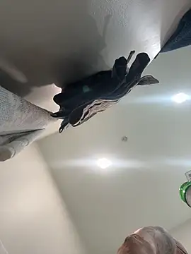 carlospingalinda online show from February 6, 10:50 pm