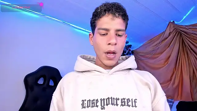 Ethan Boyy online show from November 17, 10:13 pm