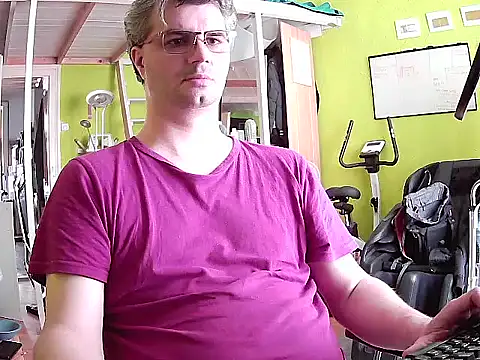 stary-w-kalesonach online show from September 13, 10:27 am