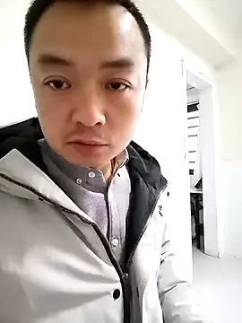 Snapshot of swg176 chatting on January 23, 12:46 am swg176 online show from January 23, 12:46 am