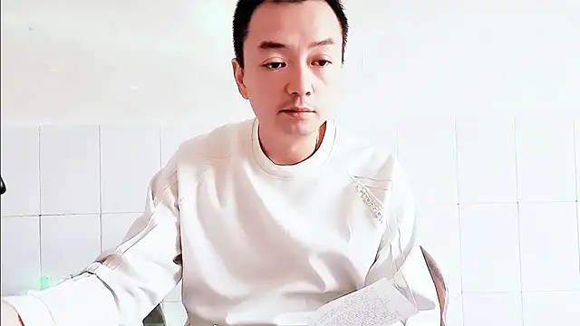 Snapshot of swg176 chatting on October 11, 7:45 am swg176 online show from October 11, 7:45 am