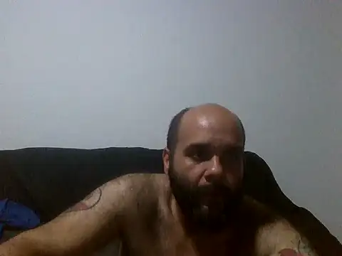 Snapshot of Chubi6669 chatting on March 3, 5:40 am Chubi6669 online show from March 3, 5:40 am