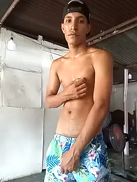 Snapshot of matteo_rivas chatting on October 17, 3:27 pm matteo rivas online show from October 17, 3:27 pm