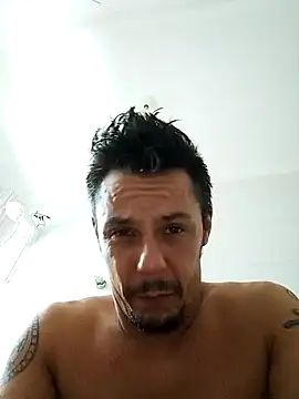 Santanacumxplod online show from January 31, 7:40 pm