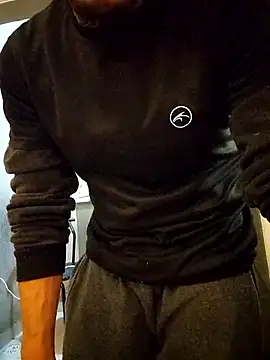 Santanacumxplod online show from September 22, 9:25 pm