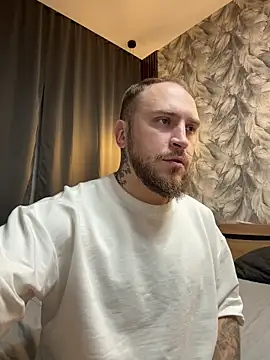Snapshot of _XxX-XxX_ chatting on October 18, 2:16 am  XxX-XxX  online show from October 18, 2:16 am