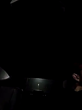 Snapshot of uberdot chatting on October 15, 6:32 am uberdot online show from October 15, 6:32 am