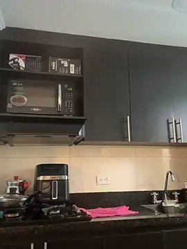 dereckgreen online show from April 14, 6:51 pm