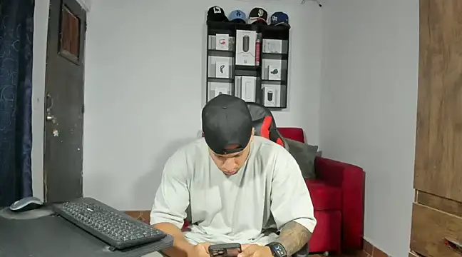 dereckgreen online show from February 7, 3:55 am