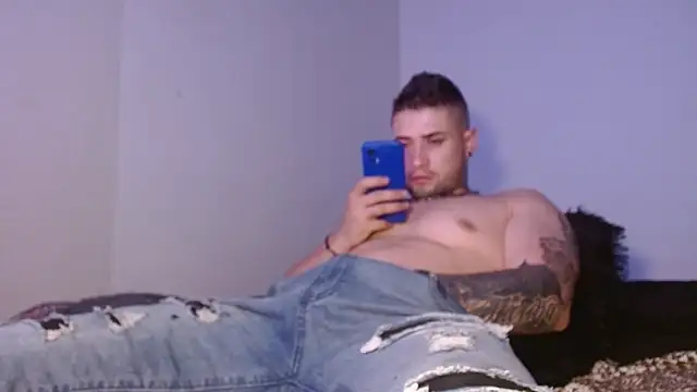 Lliam 2 online show from October 8, 7:35 am