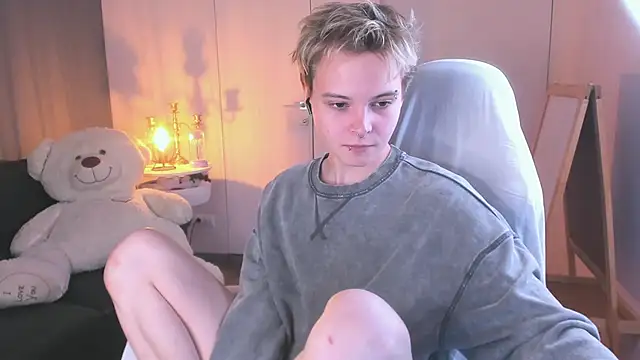 DemianEnglen online show from September 13, 6:20 pm