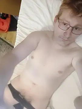 Arttuforyounakedboy online show from March 16, 1:04 pm