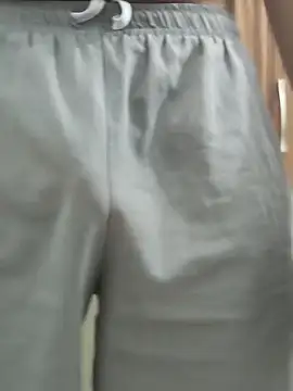 Snapshot of randit7 chatting on October 17, 1:37 pm randit7 online show from October 17, 1:37 pm