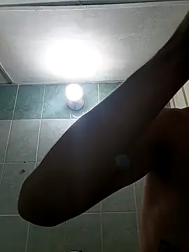 andresiito203 online show from February 18, 4:04 am