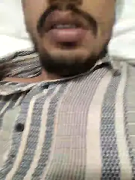 Snapshot of letsfunss008 chatting on February 24, 6:04 pm letsfunss008 online show from February 24, 6:04 pm