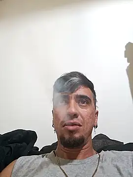 thallespessoa online show from September 9, 1:16 am