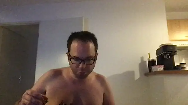 Funnyjul31 online show from February 10, 5:17 pm