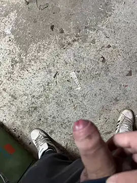 Snapshot of bigplut chatting on February 22, 4:37 pm bigplut online show from February 22, 4:37 pm