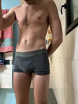 Maxwhite05 online show from January 31, 6:47 pm