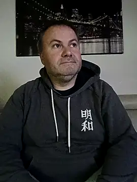 Pourleplasirs online show from December 21, 11:35 pm