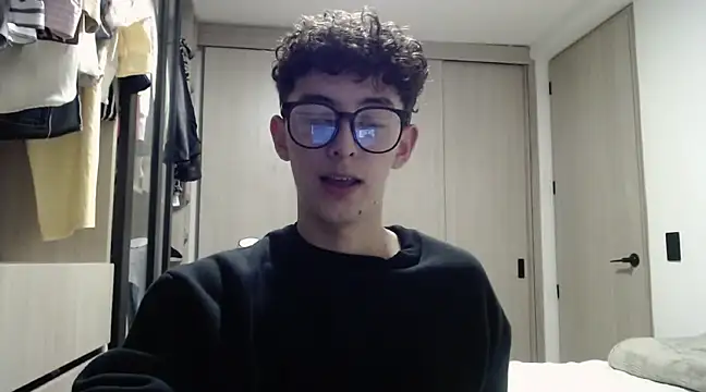 miketwink online show from March 23, 7:09 am