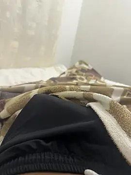 jhonnes  online show from February 24, 4:16 am