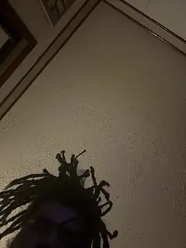 B3-Dindles online show from March 15, 8:58 am