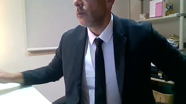 66MA69 online show from April 8, 5:51 am