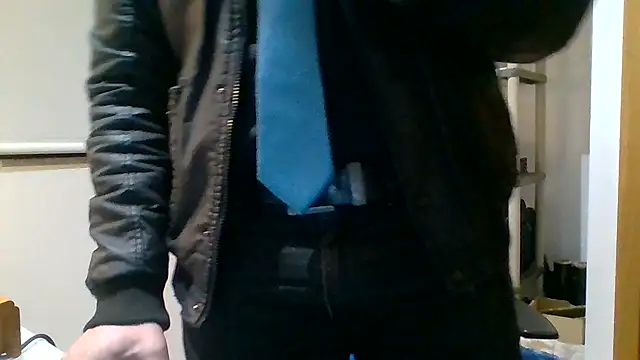 66MA69 online show from December 15, 6:16 pm