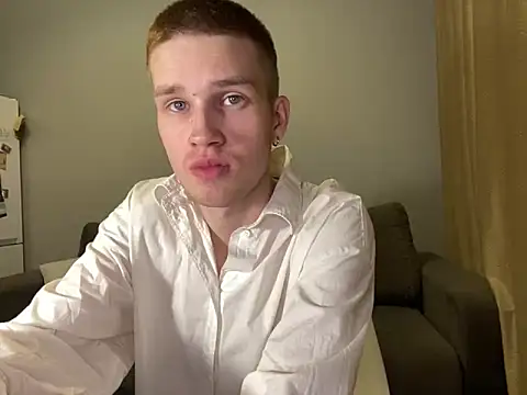 AaoronGently online show from January 29, 7:00 pm