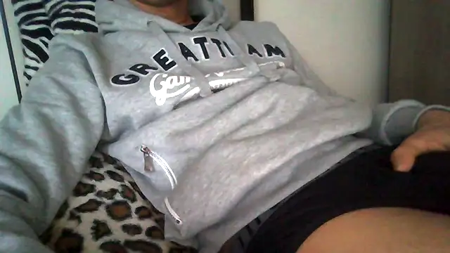 Snapshot of tommyboyteen chatting on February 8, 9:13 am tommyboyteen online show from February 8, 9:13 am